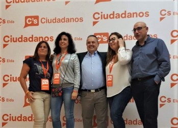 Trasvase de los cuatro ediles de Ciudadanos al PP