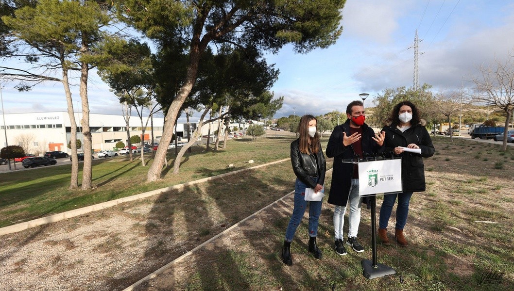 Petrer proyecta convertir sus polígonos en zonas industriales verdes Petrer proyecta convertir sus polígonos en zonas industriales verdes