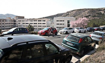El Ayuntamiento planea ceder a AMFI la gesti&oacute;n de un nuevo aparcamiento de pago en el Hospital General