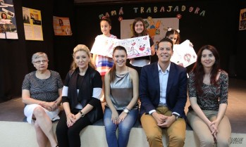 Tres ni&ntilde;as del colegio Antonio Machado ganan el d&eacute;cimo concurso "Mam&aacute; Trabajadora"