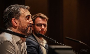 Ignacio Escolar en Petrer: "No es justo comparar Podemos con Vox, el segundo es una amenaza contra la democracia"