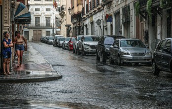 Una tormenta de verano sorprende a la poblaci&oacute;n