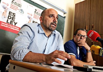 CCOO y UGT inician una  recogida de firmas para exigir al gobierno una ayuda para desempleados sin prestaci&oacute;n