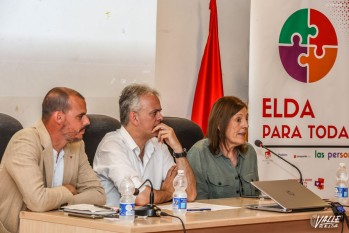 El candidato auton&oacute;mico de Unides Podem, H&eacute;ctor Illueca: "Aplicar&eacute; la Ley de la Vivienda hasta sus &uacute;ltimas consecuencias&rdquo;