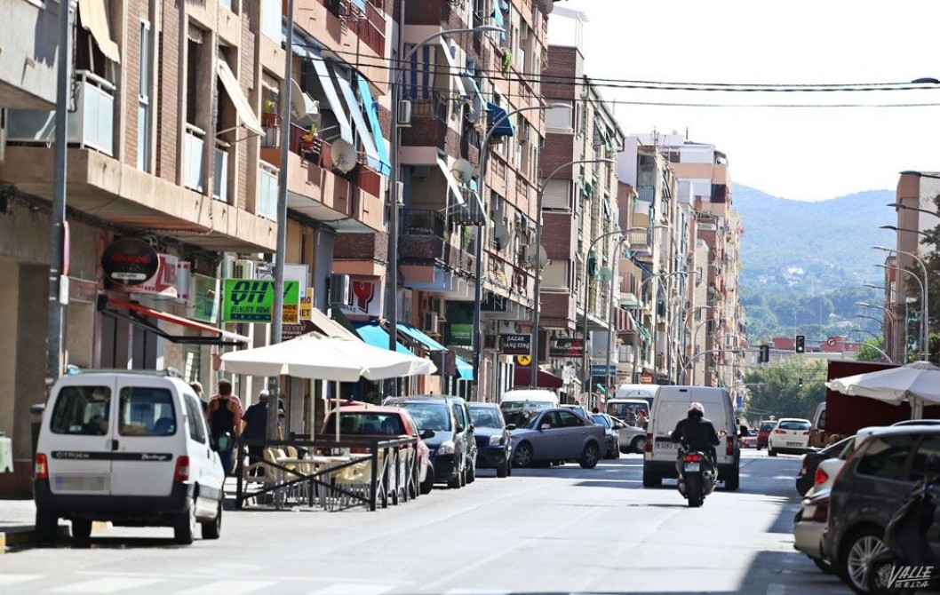 Un estudio propone la renovación urbanística y comercial de la avenida Alfonso XIII Un estudio propone la renovación urbanística y comercial de la avenida Alfonso XIII