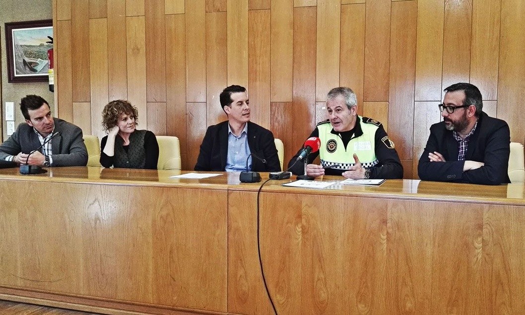 Unos 1.600 escolares de Primaria participarán en un proyecto pionero que lleva la educación vial al teatro Unos 1.600 escolares de Primaria participarán en un proyecto pionero que lleva la educación vial al teatro