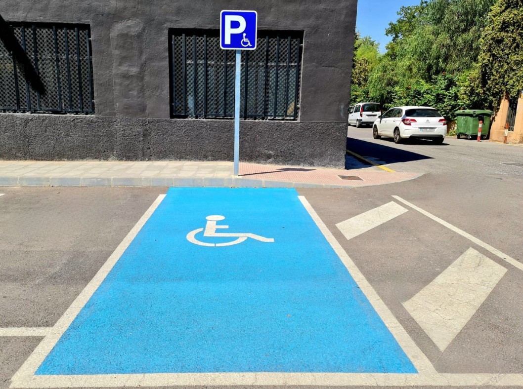 Elda ha entregado más de 300 tarjetas de estacionamiento para personas con movilidad reducida Elda ha entregado más de 300 tarjetas de estacionamiento para personas con movilidad reducida
