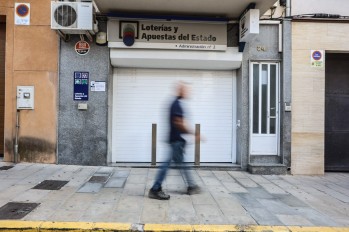 La Administraci&oacute;n n&uacute;mero dos de Elda reparte el primer premio de la Loter&iacute;a Nacional dotado con 60.000 euros por d&eacute;cimo