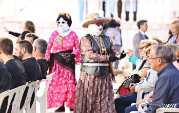 Petrer arropa una nueva edición de sus "Carasses"