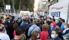 Los vendedores del mercadillo se plantan porque sus puestos no caben en Jaime Balmes