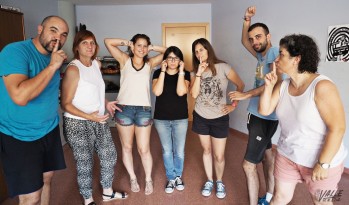 Teatro contra el ruido en las calles de Elda