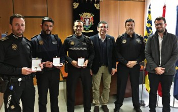 Petrer reconoce la labor del inspector y de dos agentes de la Polic&iacute;a Local del municipio para destapar un caso de estafa