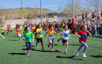 Alrededor de 800 menores participan en el Cross Escolar celebrado en "La Sismat"