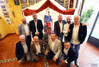 Los Moros Marroqu&iacute;es recuperan una escuadra con m&aacute;s de 40 a&ntilde;os de historia, la "Chema Magnum"