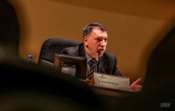 Joaqu&iacute;m Bosch en Petrer: "Sin corrupci&oacute;n habr&iacute;a mejor Sanidad, Educaci&oacute;n y mejores ayudas contra la pobreza"