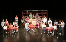El Taller de Teatro puso el broche de oro a su curso con "Caf&eacute; Esperanza"