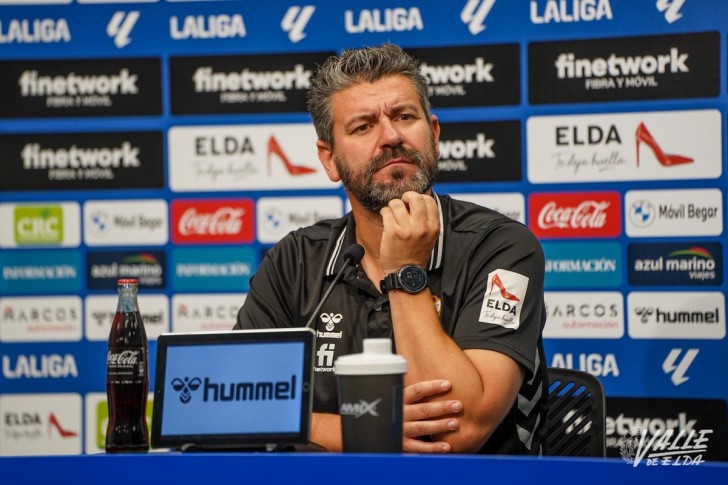 Fernando Est&eacute;vez: "Solo ha faltado el gol porque hemos estado a la altura de lo que se exig&iacute;a"