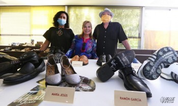 El Museo del calzado recibe los zapatos de Ram&oacute;n Garc&iacute;a y Mar&iacute;a Jes&uacute;s y su acorde&oacute;n