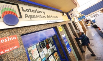 El primer premio de la Loter&iacute;a Nacional cae en la administraci&oacute;n El Progreso de Elda