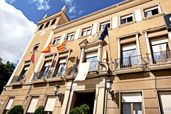 El Ayuntamiento ampl&iacute;a su oferta de pr&aacute;cticas para los universitarios
