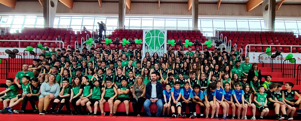 Elda subvencionará con 65.000 euros a 15 clubes deportivos de la ciudad Elda subvencionará con 65.000 euros a 15 clubes deportivos de la ciudad