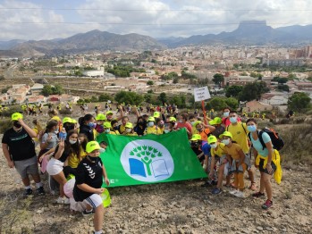 Cuatro centros de Elda reciben la "bandera verde" al cuidado del planeta