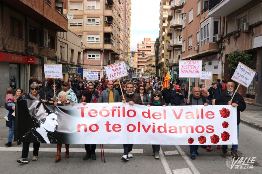 Marcha de duelo para pedir justicia por la muerte de Teófilo del Valle Marcha de duelo para pedir justicia por la muerte de Teófilo del Valle