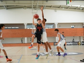 El eldense Hugo Sabater est&aacute; disputando el Campeonato de Espa&ntilde;a de baloncesto infantil