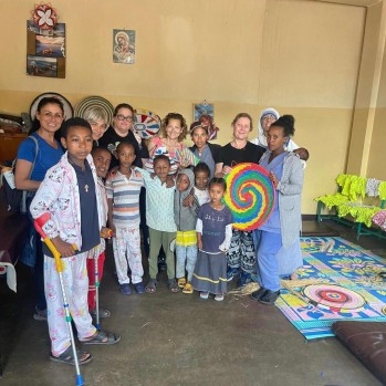 El Grupo Abril construye un aula para ni&ntilde;as en Etiop&iacute;a