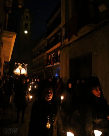 Recogimiento y fervor en la noche m&aacute;s solemne de la Semana Santa de Elda
