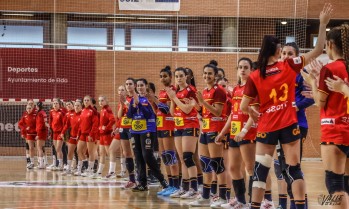 &Eacute;xito y alegr&iacute;a en la victoria de las Guerreras juveniles frente a Dinamarca en Elda
