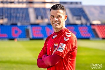 &Aacute;lex Mart&iacute;nez: "Estoy preparado para jugar los minutos que el m&iacute;ster me pida"