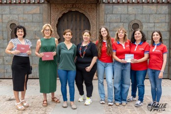Juguettos tiene el mejor escaparates de Moros y Cristianos