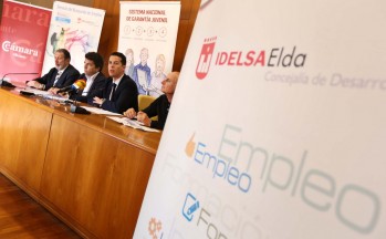 Elda firma un convenio con la C&aacute;mara de Comercio para la inserci&oacute;n laboral de los j&oacute;venes