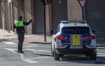 La Polic&iacute;a Local de Petrer denuncia a un conductor tras dar positivo en drogas