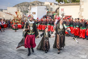 Petrer cierra las fiestas de Moros y Cristianos abriendo un nuevo cap&iacute;tulo con la Proclamaci&oacute;n
