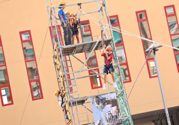 El deporte infantil invade la plaza de la Ficia con &eacute;xito