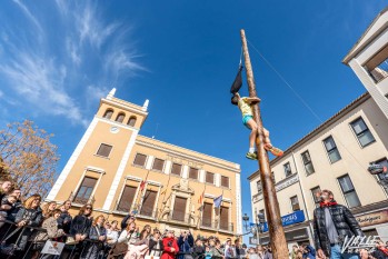 Las cuca&ntilde;as y el porrate inician la Media Fiesta