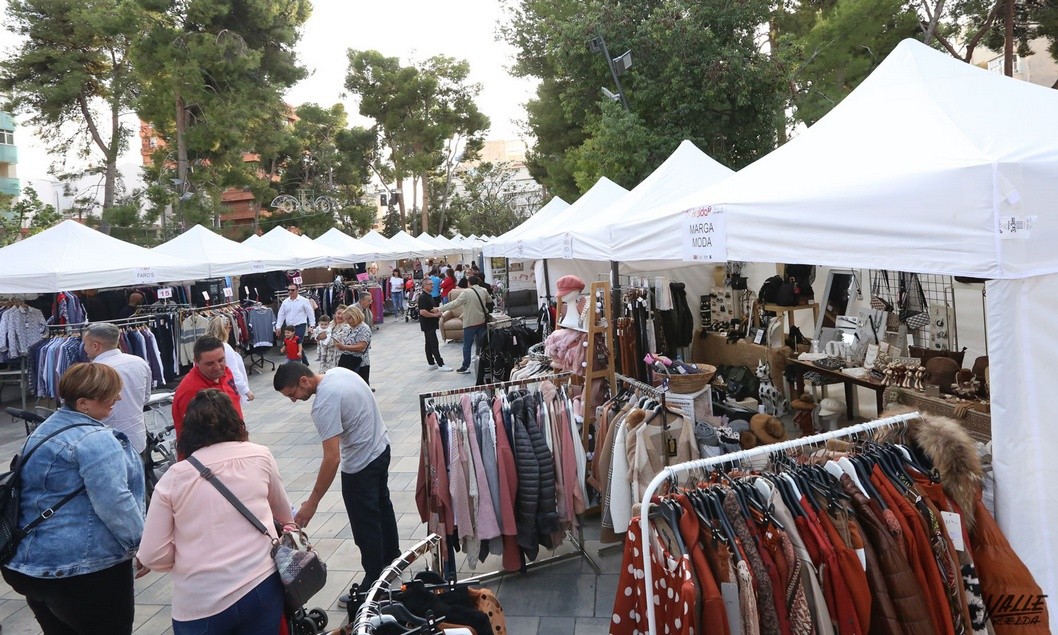 Los comercios de Elda llenan de vida la Plaza Castelar con la séptima edición de Firelda Los comercios de Elda llenan de vida la Plaza Castelar con la séptima edición de Firelda
