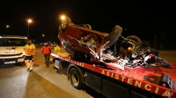 Los Bomberos excarcelan a una mujer de 81 a&ntilde;os tras un accidente en la A-31