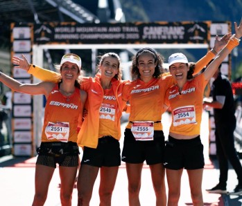 Mar&iacute;a Fuentes, subcampeona del mundo en "short trail" por equipos