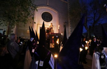 La procesi&oacute;n de Jes&uacute;s de Medinaceli cautiva con su solemnidad y belleza a los eldenses