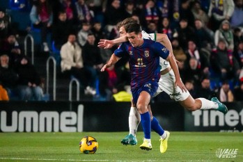 El Eldense suma un punto en el derbi provincial que sabe a poco (0-0)
