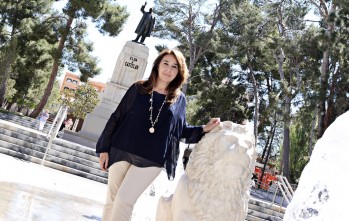 Adela Pedrosa: &ldquo;Los eldenses saben que lo que digo lo cumplo&rdquo;