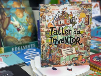 "El taller del inventor" de Ruth Amos con ilustraciones de Stacey Thomas