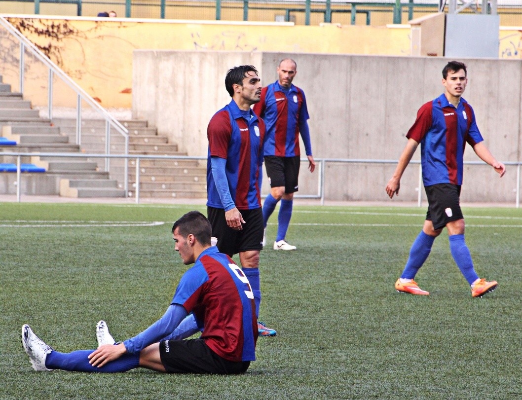 Una derrota que le complica las cosas al Eldense Una derrota que le complica las cosas al Eldense