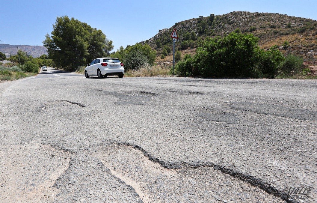 Se invertirán 80.000 euros en la mejora de los accesos a la Loma Badá Se invertirán 80.000 euros en la mejora de los accesos a la Loma Badá