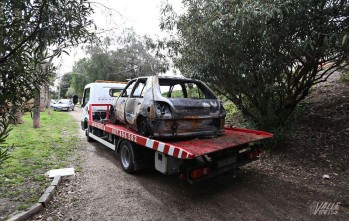 Contin&uacute;a la quema de coches Ford Fiesta en Elda