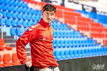 Joel Jorquera tambi&eacute;n se va del Eldense