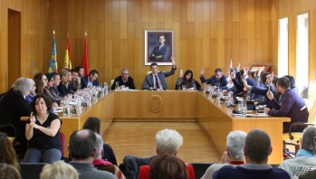 Elda aprueba unos presupuestos "progresistas y participativos"
